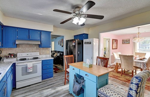 Westover House | Near Fort Liberty: Home w/Yard in Fayetteville!