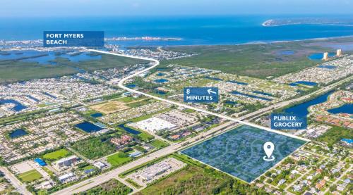 Iona Apartment | Near Ft Myers Beach Charming spacious 2BD