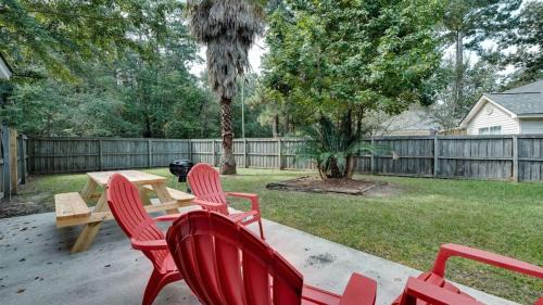 Savannah House | Near Gardens & Downtown - Stay At a Coastal-Haven!