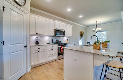 Grove House | Near Grand Lake: Charming Grove Home w/Deck