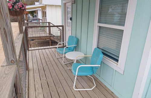 Kerrville Cabin | Near Guadelupe River Queen Bed Cabin #11