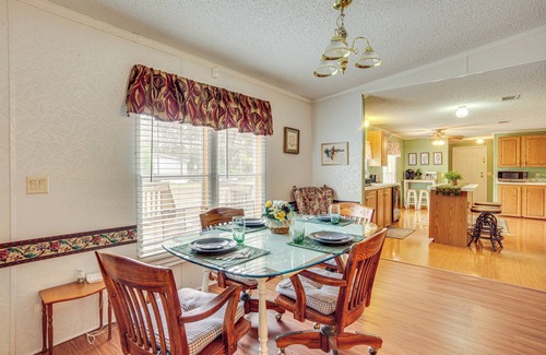 Saint Helena Island House | Near Historical Sites: Quiet St Helena Island Home