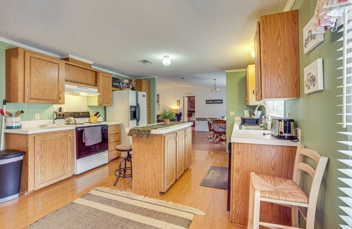 Saint Helena Island House | Near Historical Sites: Quiet St Helena Island Home