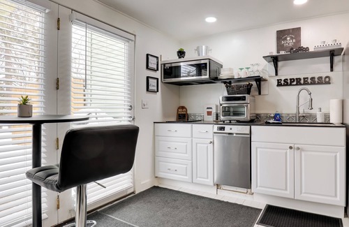 Hammondsport Apartment | Near Keuka Lake: Walkable Paradise!