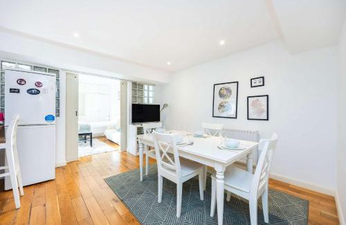 King's Cross Apartment | Near Kings Cross,2BD Private Balcony, Easy Grocery