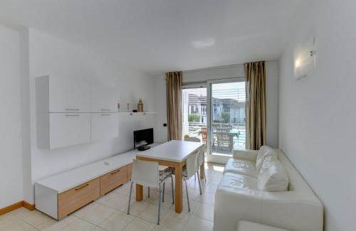 Rivoltella Apartment | Near Lake APT con Piscina