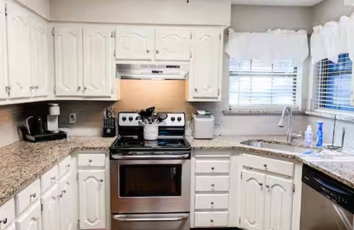 Lewisville House | Near Lake & DFW Airport - Outdoor Bar