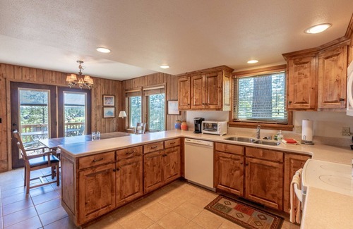 Pagosa Highlands Cabin | Near Lake Hatcher and walk to San Juan Forest, Quiet Area.