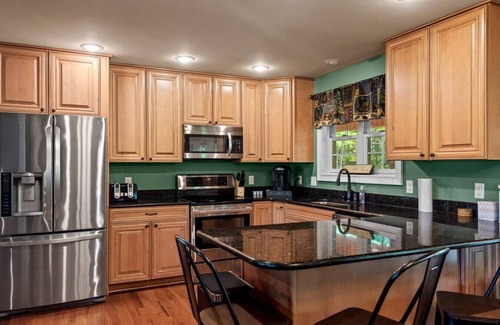 Norfork Cabin | Near Lake/River ~ Hot Tub!