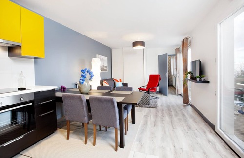 Vitry-sur-Seine House | Near Paris/Parking/4 Bdr/2 BR/Air conditioning