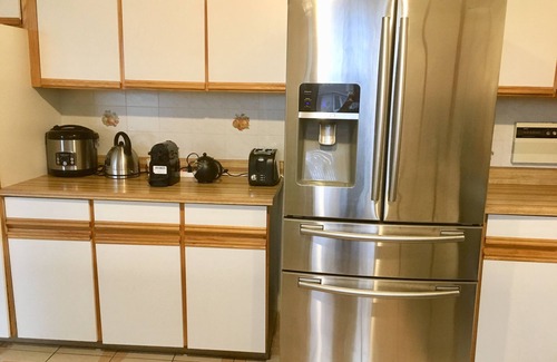 Islington - City Centre West House | Near Pearson Airport Master Room with Two queen Bed Private Bathroom-Rm 201