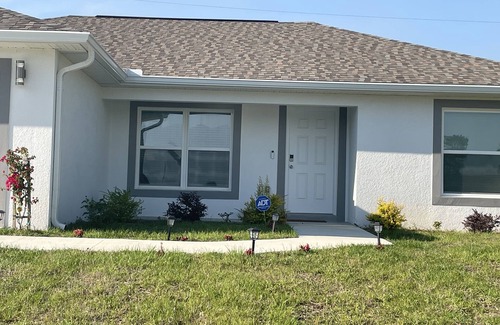 Ocala House | Near Rainbow Springs, Silver Springs, and World Equestrian Center. Pet Friendly