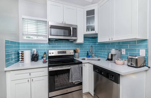 Sacramento House | Near Sac Downtown Charming&Cute Brand New House