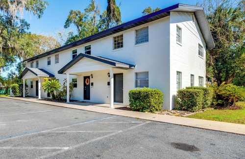 Ocala Apartment | Near Silver Springs Park w/Patio: Ocala Retreat