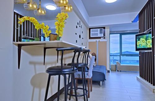 Pasay Apartment | Near Terminal 3 Two Palmtree Villas- Walking distance only (JJRMK)