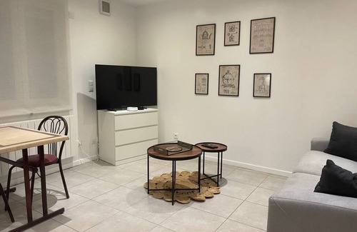 Tremblay-en-France Apartment | Near the airport charles de gaule, parc des expo Paris Nord, and Disney Land