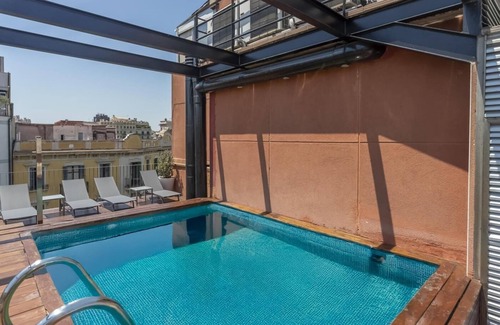 el Fort Pienc Apartment | Near the beach 3 bedrooms with pool and balcony - sleeps 8