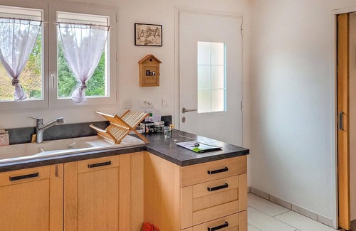 Saint-Paul-et-Valmalle House | Near the city of Montpellier you will find this tasteful and family-friendly vacation home with swim