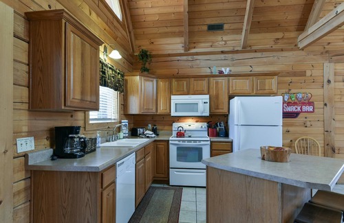 Branson Cedars Cabin | Near Thunder Ridge and Top of the Rock