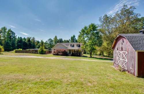 Cliftondale House | Near Trails and Live Music Cozy Atlanta Apt!