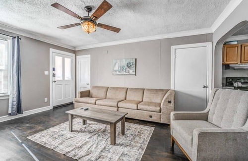 Memphis House | Near U of Memphis & Airport - Bethel Grove Getaway