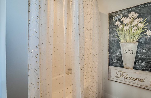 Buckeye House | Near Verrado I-10/303/101 frwys Spacious/Customized Corporate Travelers Welcome!