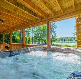 Pocono Summit House | Near Water Park Resorts Lakefront Pocono Home