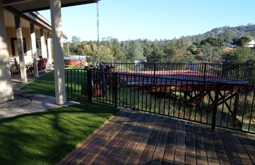 Yosemite Lakes Villa | Near Yosemite and Bass Lake! Sleeps 9 W/ 2 decks for Viewing the outdoors!