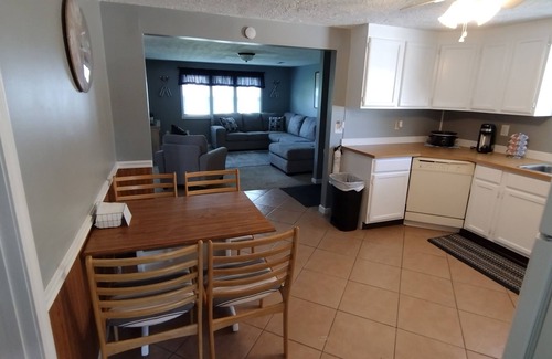 Port Clinton House | Neat,clean relaxed atmosphere located just outside of town .
