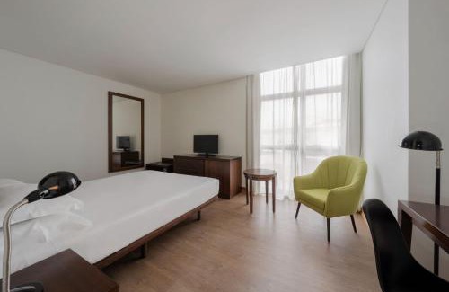 Ponta Delgada Hotel | Neat Hotel Avenida