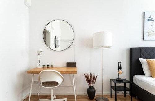 Weißgerber Apartment | Neat Studio Steps to Center by HM