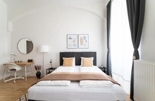 Weißgerber Apartment | Neat Studio Steps to Center by HM