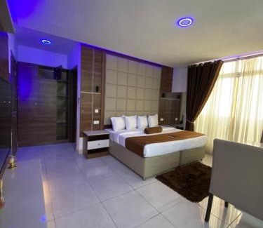 Ikoyi Apartment | Neatly furnished 3-Bedroom Apartment