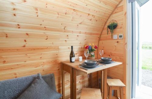 Rhosgoch House | Nebo Pod
