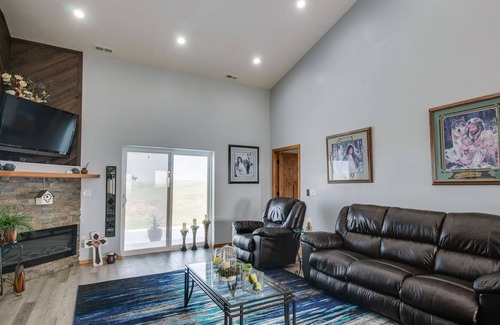 Brule House | Nebraska Vacation Rental Near Lake McConaughy