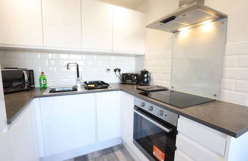 Sheldon Apartment | NEC/Airport Interchange Shortstay Homebase14