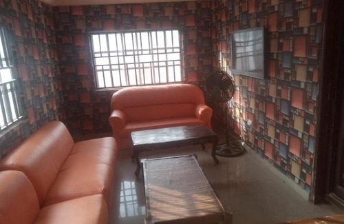 Owerri House | NECK 4:16 GUEST HOUSE