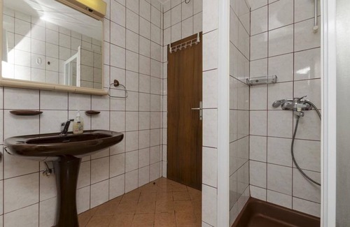 Primosten Burnji Apartment | Neda - 150 M From Pebble Beach - A2