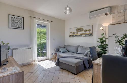Brda Apartment | Neda Apartment In Krasno Among Vineyard - Happy Rentals