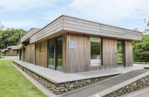 Grange-over-Sands House | Neddy Cut