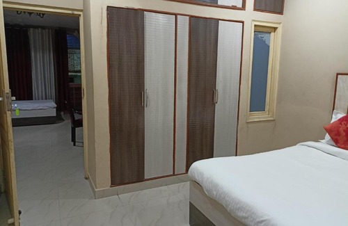 Lucknow Apartment | Neelansh