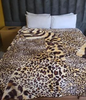 Ekurhuleni House | Neethling 6 Guest House