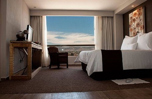 Leon Hotel | NEhotel Nueva Estancia