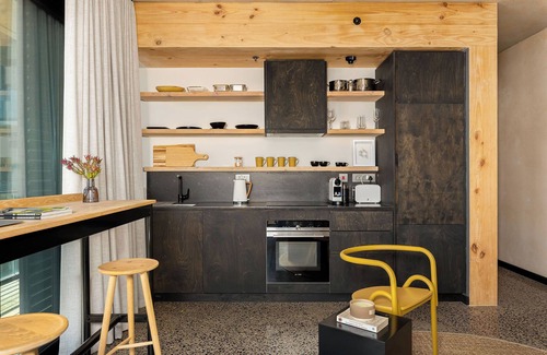 Cape Town City Centre Hotel | Neighbourgood Harrington