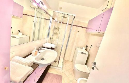 Certosa Apartment | Nel cuore di viale Certosa, tra Centro Città e Rho Fiera Milano, con parcheggio interno privato