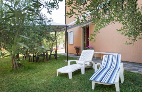 Castelnuovo Magra Apartment | Nel Giardino Degli Ulivi