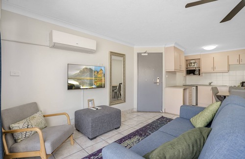 Nelson Bay Hotel | Nelson Towers Motel & Apartments