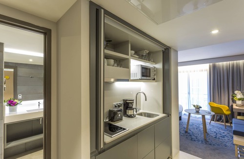 Cannes City Centre Hotel | Nemea Appart Hotel Cannes Palais