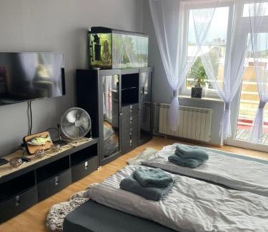 Kielce Apartment | NEMO z łóżkiem wodnym i bezpłatnym parkingiem