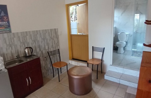 Parow Bed & Breakfast | Neo & Ruks Guest House Parow